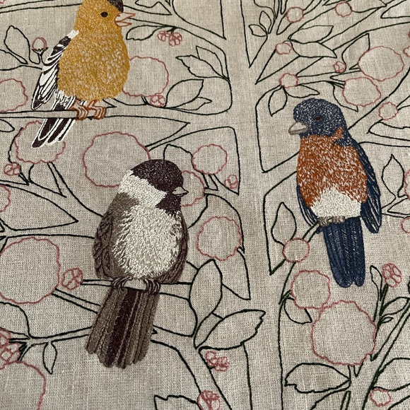 Coral and Tusk "Songbirds Tree" Table Runner - Picture 4 of 6